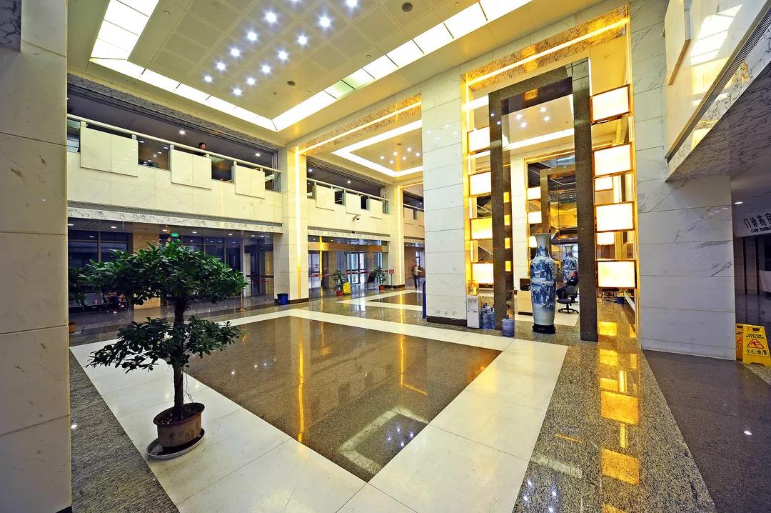 樹脂角線廠家|樹脂角線你知道怎么貼嗎？